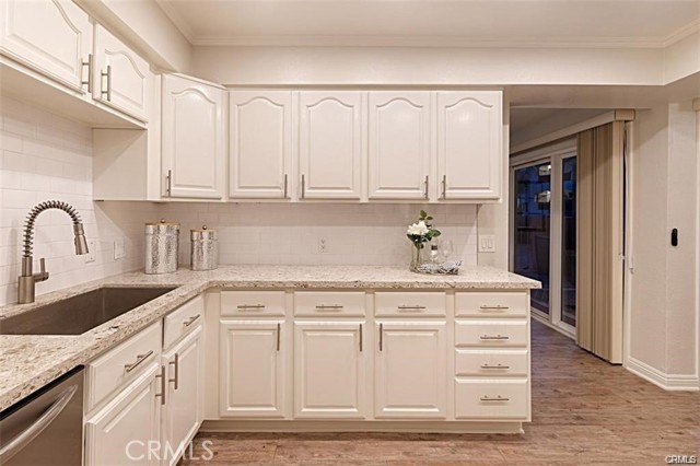 Detail Gallery Image 9 of 21 For 409 Arenoso Lane #1,  San Clemente,  CA 92672 - 2 Beds | 2 Baths