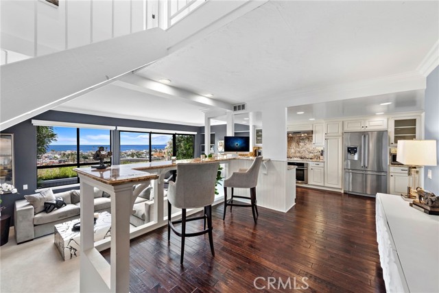 Detail Gallery Image 1 of 1 For 23 Encore Ct, Newport Beach,  CA 92663 - 4 Beds | 2/1 Baths