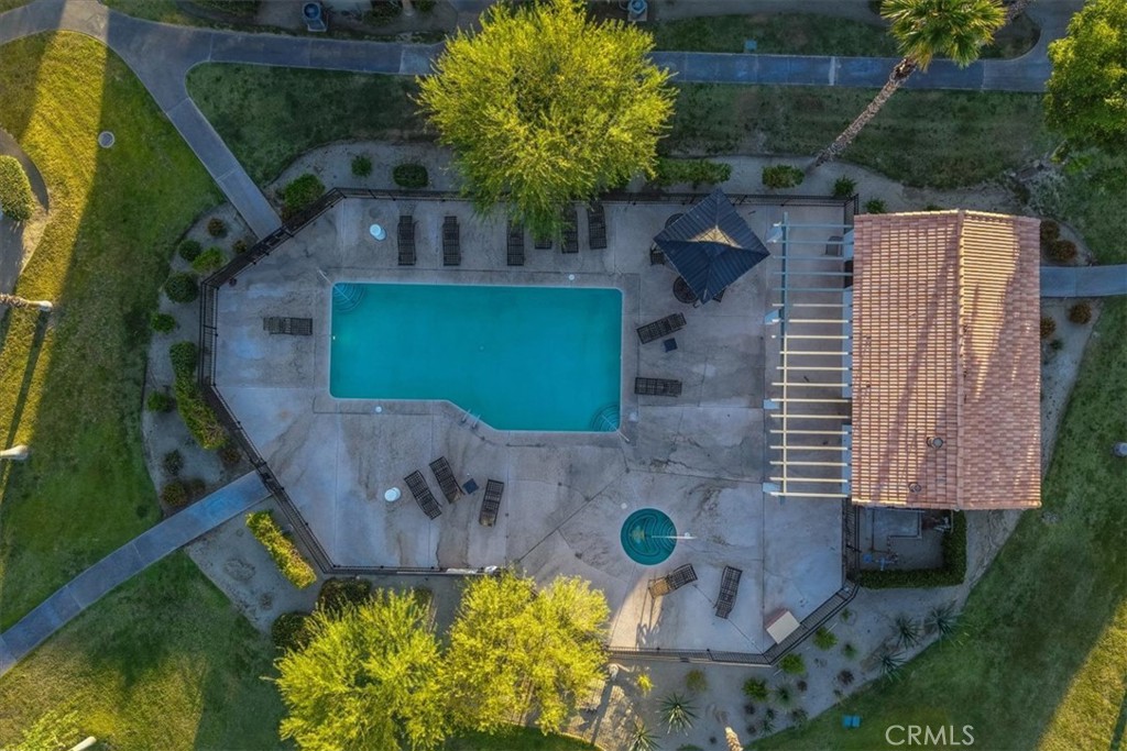 https://media.crmls.org/medias/a7b09dea-789c-4964-a83d-c55861f18b1c.jpg?preset=X-Large