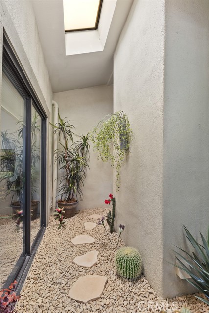 Detail Gallery Image 12 of 36 For 368 Running Springs Dr, Palm Desert,  CA 92211 - 3 Beds | 2 Baths