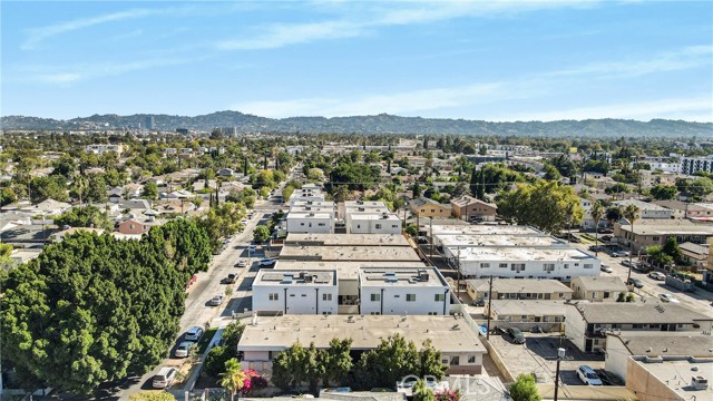 6651 Beck Avenue, North Hollywood CA: https://media.crmls.org/medias/a7b215e9-5918-469d-9c6a-e3ae860d2d9e.jpg