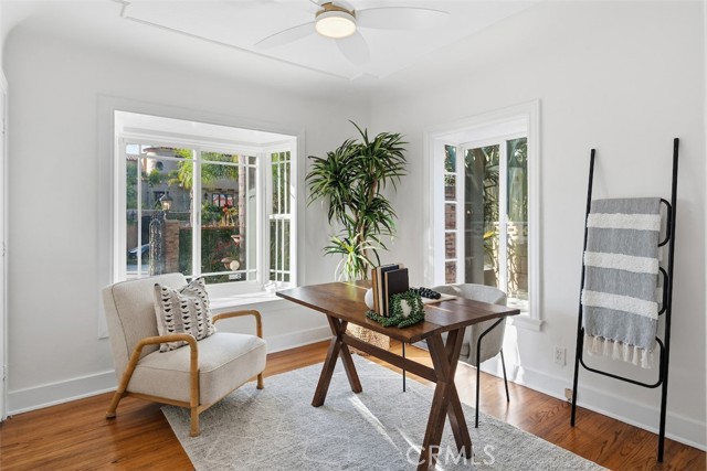 Detail Gallery Image 15 of 41 For 266 Park Ave, Long Beach,  CA 90803 - 4 Beds | 2 Baths