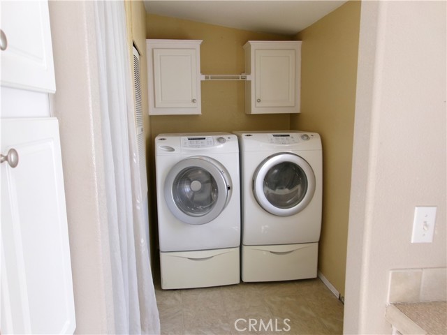 Detail Gallery Image 31 of 61 For 13983 Silver Lake Pl, Victorville,  CA 92395 - 3 Beds | 2 Baths