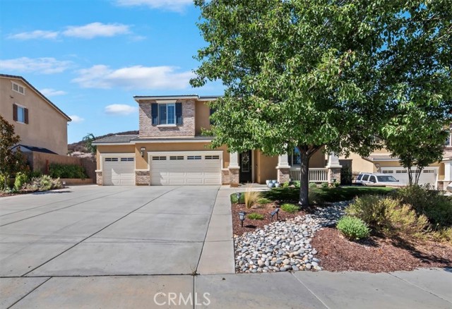 Detail Gallery Image 3 of 65 For 30829 Oak Knoll Dr., Menifee,  CA 92584 - 5 Beds | 4 Baths