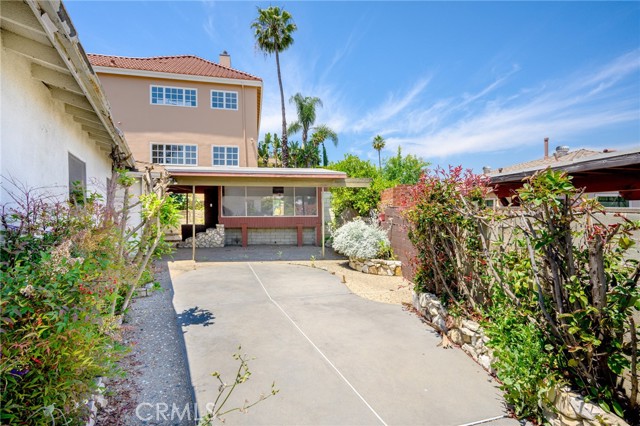 981 Nordica Drive, Los Angeles, California 90065, 2 Bedrooms Bedrooms, ,2 BathroomsBathrooms,Single Family Residence,For Sale,Nordica,SR24125671