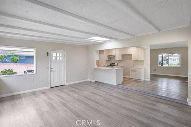 2216 Canehill Avenue, Long Beach CA: https://media.crmls.org/medias/a7b46a89-2c9a-4dba-be88-9336e739711c.jpg