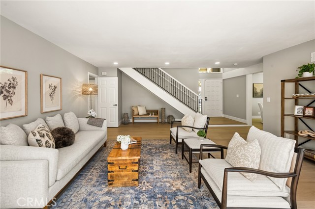 4052 Escudero, Irvine CA: https://media.crmls.org/medias/a7b47b68-7f8d-4968-8373-b0ecaec21750.jpg