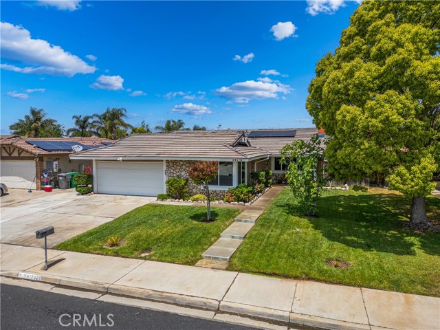 Detail Gallery Image 2 of 36 For 24178 Craig Dr, Moreno Valley,  CA 92553 - 4 Beds | 2 Baths