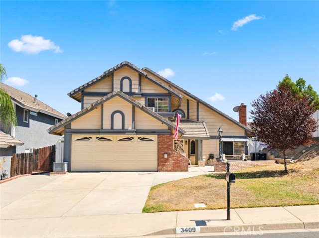 Detail Gallery Image 1 of 1 For 3409 Apple Blossom Ln, Lake Elsinore,  CA 92530 - 3 Beds | 2 Baths