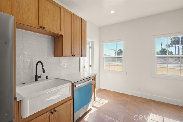 Detail Gallery Image 46 of 56 For 2840 Potomac Ave #1/2,  Los Angeles,  CA 90016 - 2 Beds | 1 Baths