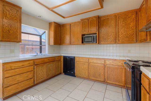 90 Segura Drive, Oroville CA: https://media.crmls.org/medias/a7b68730-3798-41bd-8768-be19b911f162.jpg