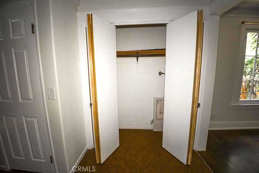 https://media.crmls.org/medias/a7b72434-05d4-49a3-b417-19e03af6648c.jpg?preset=X-Large