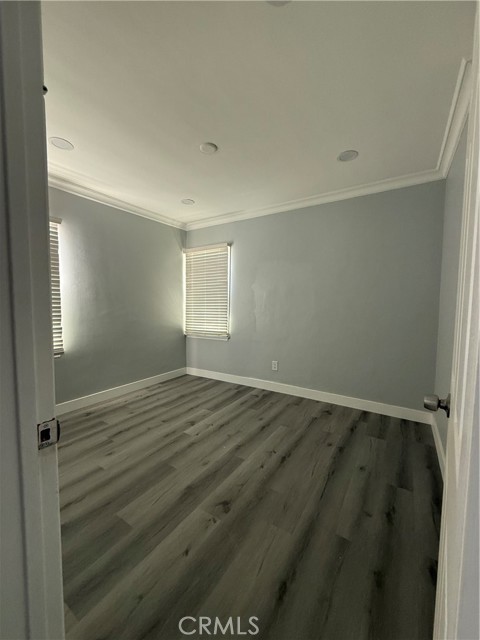 Detail Gallery Image 10 of 11 For 2293 Grand Ave, Long Beach,  CA 90815 - 2 Beds | 1 Baths