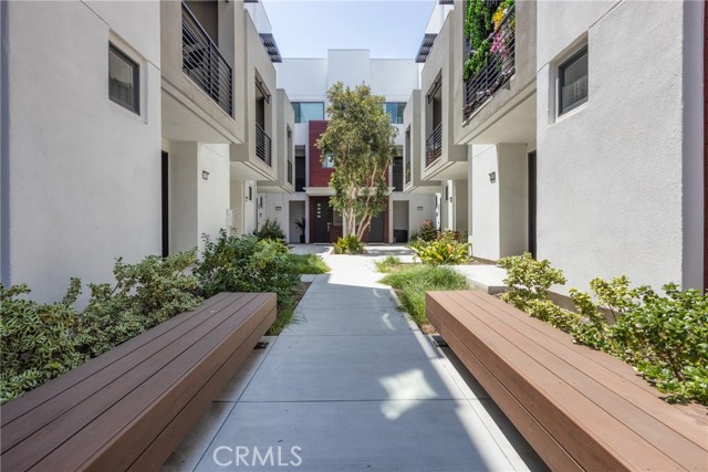 285 Lodestar, Tustin CA: https://media.crmls.org/medias/a7b779eb-5dbf-4049-b7ed-5f85b2c5fa9b.jpg