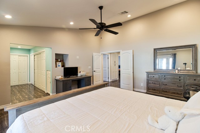 Detail Gallery Image 13 of 30 For 351 W Buffington St, Upland,  CA 91784 - 4 Beds | 3 Baths