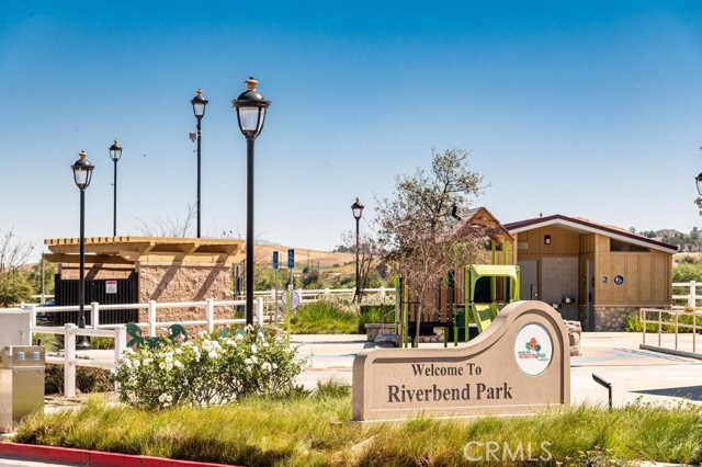 Detail Gallery Image 38 of 44 For 12138 Chutes Ct, Jurupa Valley,  CA 91752 - 3 Beds | 2/1 Baths