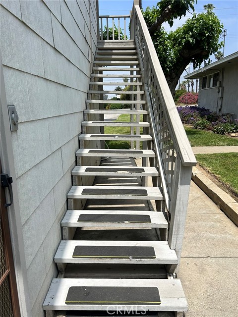 690 E Cypress E, Redlands CA: https://media.crmls.org/medias/a7b87d32-d4a1-49ae-b450-e864514fb042.jpg