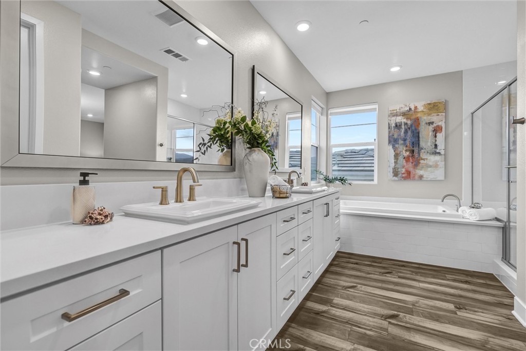 MLS #OC25184425 image #23