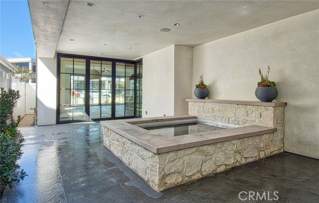 Detail Gallery Image 9 of 23 For 710 Avocado Ave a,  Corona Del Mar,  CA 92625 - 3 Beds | 3/1 Baths