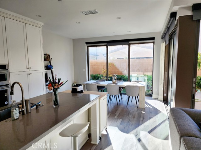 Detail Gallery Image 7 of 16 For 109 Tritone, Irvine,  CA 92602 - 3 Beds | 2/1 Baths