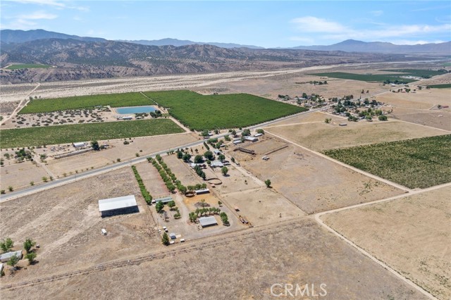 4333 Highway 33, New Cuyama CA: https://media.crmls.org/medias/a7ba598e-3b02-43af-98ad-304c5696be25.jpg