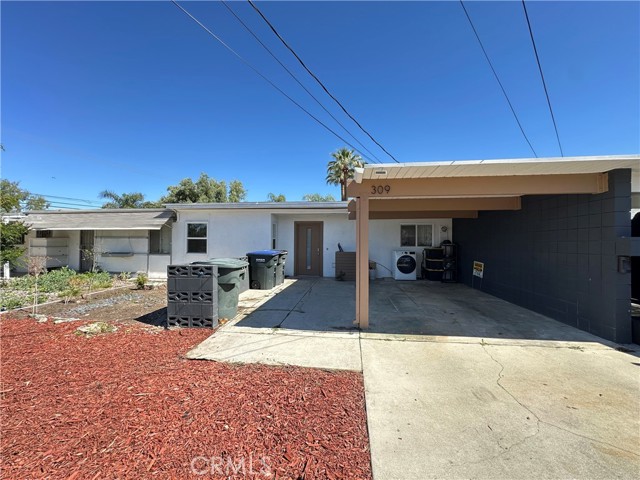 309 Santo Drive, San Jacinto CA: https://media.crmls.org/medias/a7bae726-c2e4-4428-9018-a65810a4f924.jpg