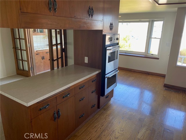 Detail Gallery Image 9 of 26 For 421 Avenue F, Redondo Beach,  CA 90277 - 3 Beds | 2 Baths