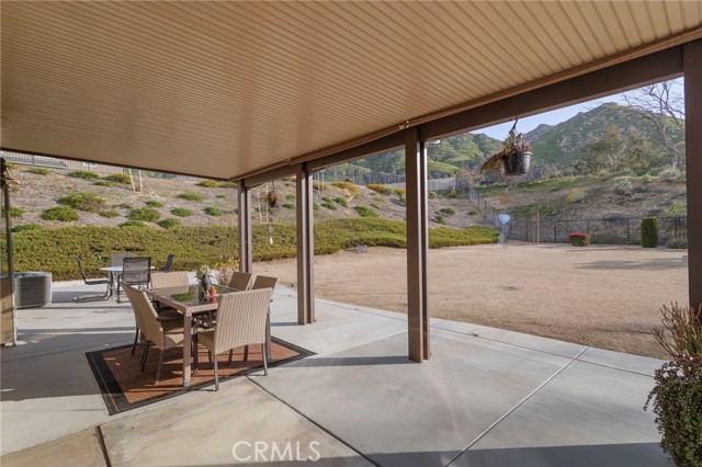 Detail Gallery Image 27 of 36 For 20793 Spring Mountain Rd, Riverside,  CA 92507 - 4 Beds | 2 Baths