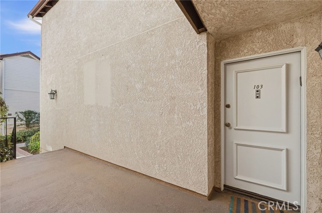 Detail Gallery Image 14 of 17 For 15030 Victory Bld #103,  Van Nuys,  CA 91411 - 2 Beds | 2 Baths