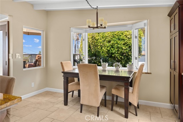 Detail Gallery Image 17 of 35 For 31844 8th Ave, Laguna Beach,  CA 92651 - 3 Beds | 2 Baths