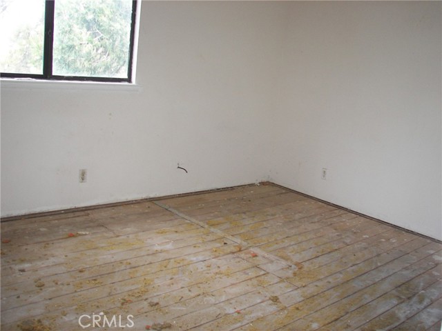 23730 Lakeview, Crestline, CA 92325