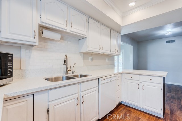 395 E Monterey Road, Corona CA: https://media.crmls.org/medias/a7be81dd-2994-472b-9af7-d513127d5ed0.jpg