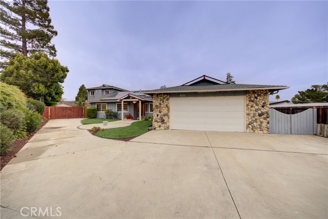 Detail Gallery Image 3 of 36 For 6001 Joan Pl, San Luis Obispo,  CA 93401 - 5 Beds | 4/1 Baths