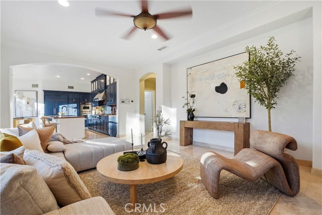 Image 10 of 63 For 907 Deerhill Road