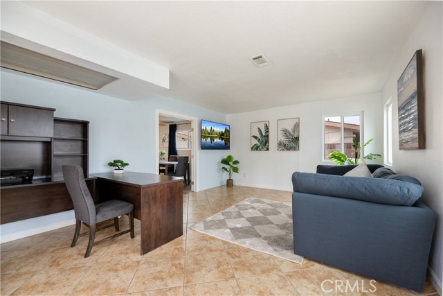 20869 Moonlake Street, Walnut CA: https://media.crmls.org/medias/a7bf65ec-6389-4acb-9e45-d6bd3e90aa39.jpg