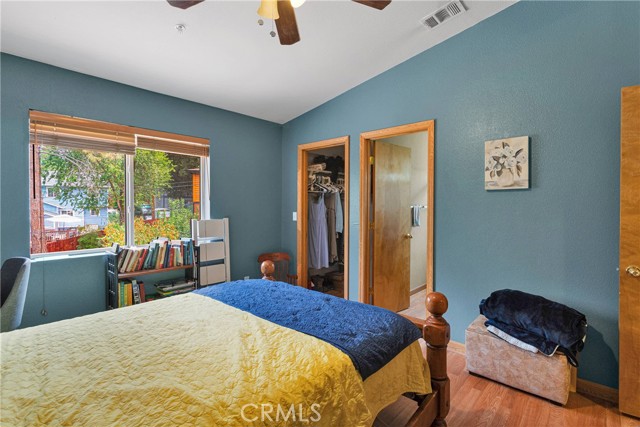 Detail Gallery Image 16 of 30 For 5435 Heath Creek Dr, Wrightwood,  CA 92397 - 3 Beds | 2/1 Baths
