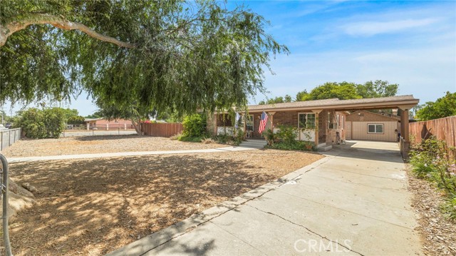 3997 Campbell Street, Jurupa Valley, California 92509, 2 Bedrooms Bedrooms, ,1 BathroomBathrooms,Single Family Residence,For Sale,Campbell,IG24157730