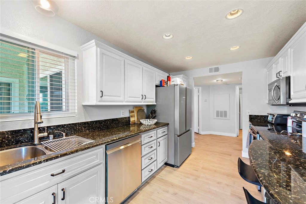 A7c0b847 3650 4a4e 832c 05e4c7922970