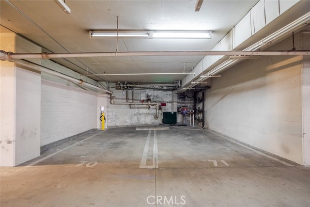 Detail Gallery Image 26 of 29 For 321 S San Vicente Bld #505,  Los Angeles,  CA 90048 - 1 Beds | 2 Baths