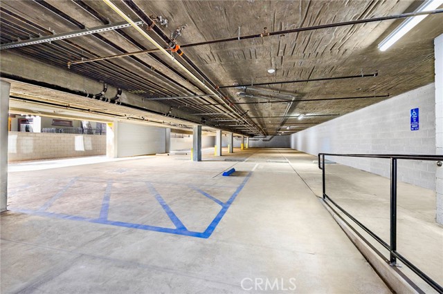 5639 N Huntington Drive, Los Angeles CA: https://media.crmls.org/medias/a7c1154a-d53e-43f3-9edc-98bc74529f09.jpg