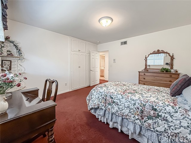 Image 39 of 60 For 17424 Superior