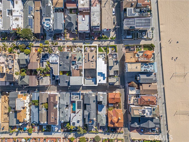 33 16th Street, Hermosa Beach, California 90254, 4 Bedrooms Bedrooms, ,4 BathroomsBathrooms,Residential,Sold,16th,SR24056246