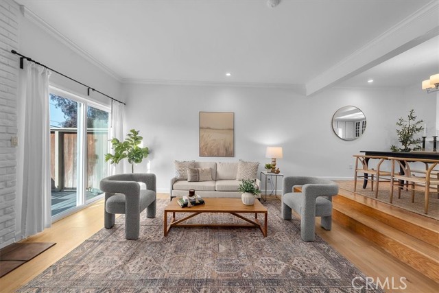Detail Gallery Image 7 of 46 For 1006 Palm Ln, Redondo Beach,  CA 90278 - 2 Beds | 2 Baths
