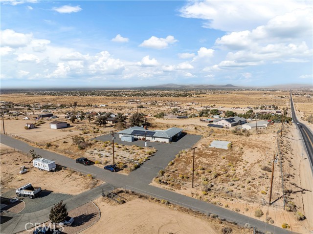 Detail Gallery Image 5 of 52 For 9838 Central Road, Apple Valley,  CA 92308 - 3 Beds | 3 Baths