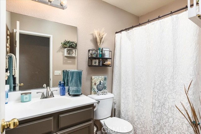 Detail Gallery Image 13 of 28 For 13808 Brynwood St, Victorville,  CA 92392 - 3 Beds | 2 Baths