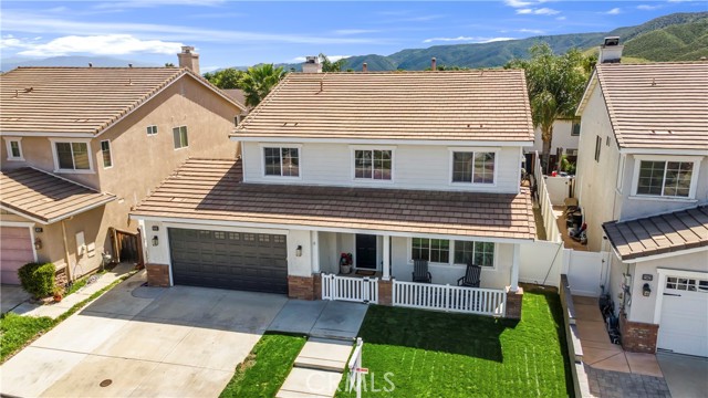 Detail Gallery Image 2 of 51 For 23831 Cloverleaf, Murrieta,  CA 92562 - 4 Beds | 2/1 Baths