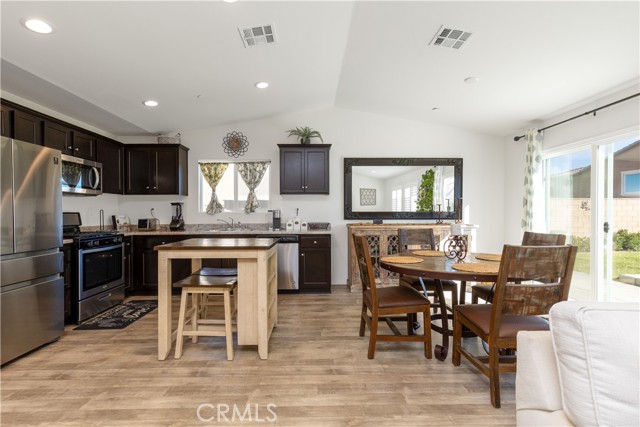 Detail Gallery Image 13 of 32 For 11839 Kirkston, Victorville,  CA 92392 - 3 Beds | 2 Baths