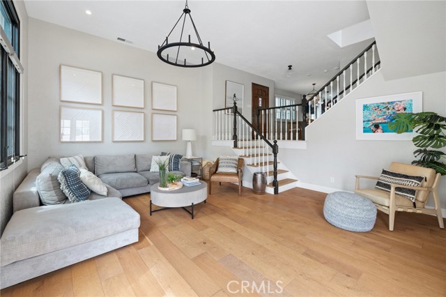 716 Broadway, Redondo Beach, California 90277, 3 Bedrooms Bedrooms, ,2 BathroomsBathrooms,Residential,Sold,Broadway,SB23089212