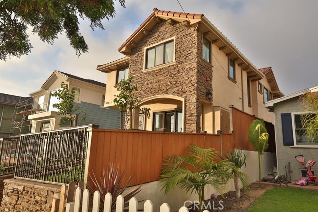 528 Francisca Avenue, Redondo Beach, California 90277, 4 Bedrooms Bedrooms, ,4 BathroomsBathrooms,Residential,Sold,Francisca,PV17030817