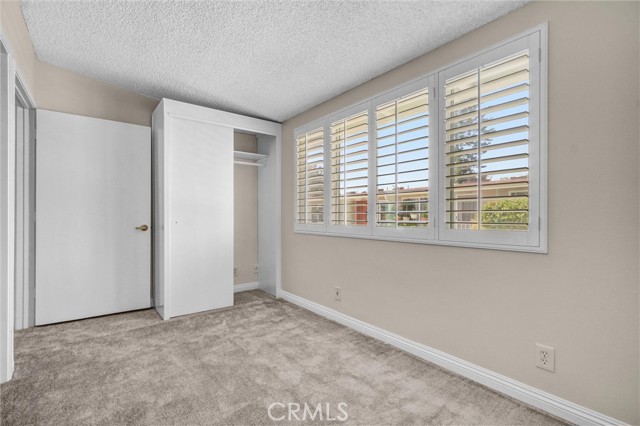 13800 Annandale Drive, Seal Beach CA: https://media.crmls.org/medias/a7c652e9-fc21-4c80-88fb-dfb982081c75.jpg